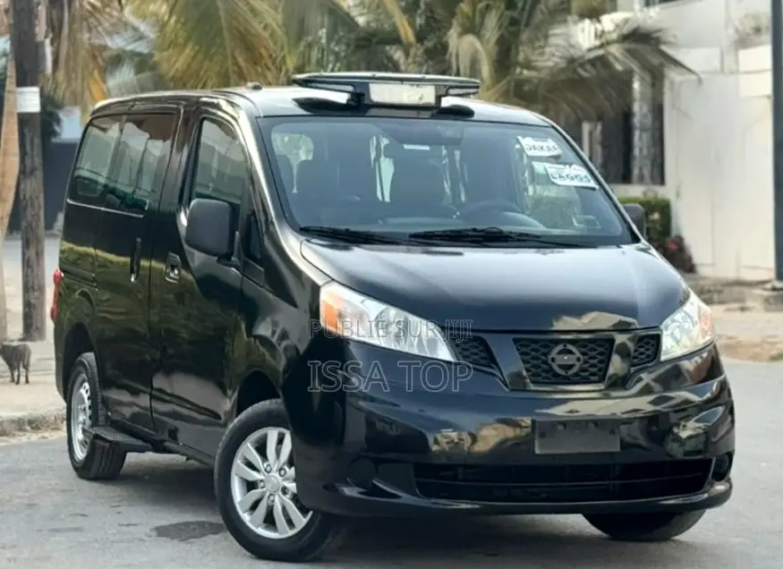 Nissan NP300 2015 Noir