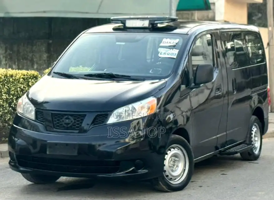Nissan NP300 2015 Noir