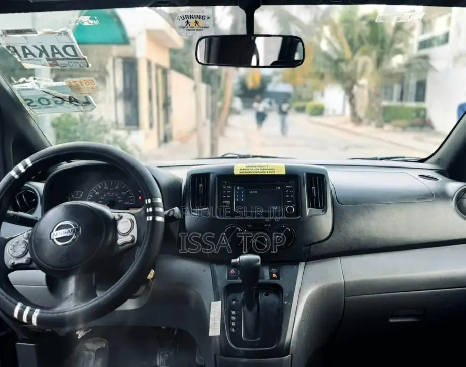 Nissan NP300 2015 Noir