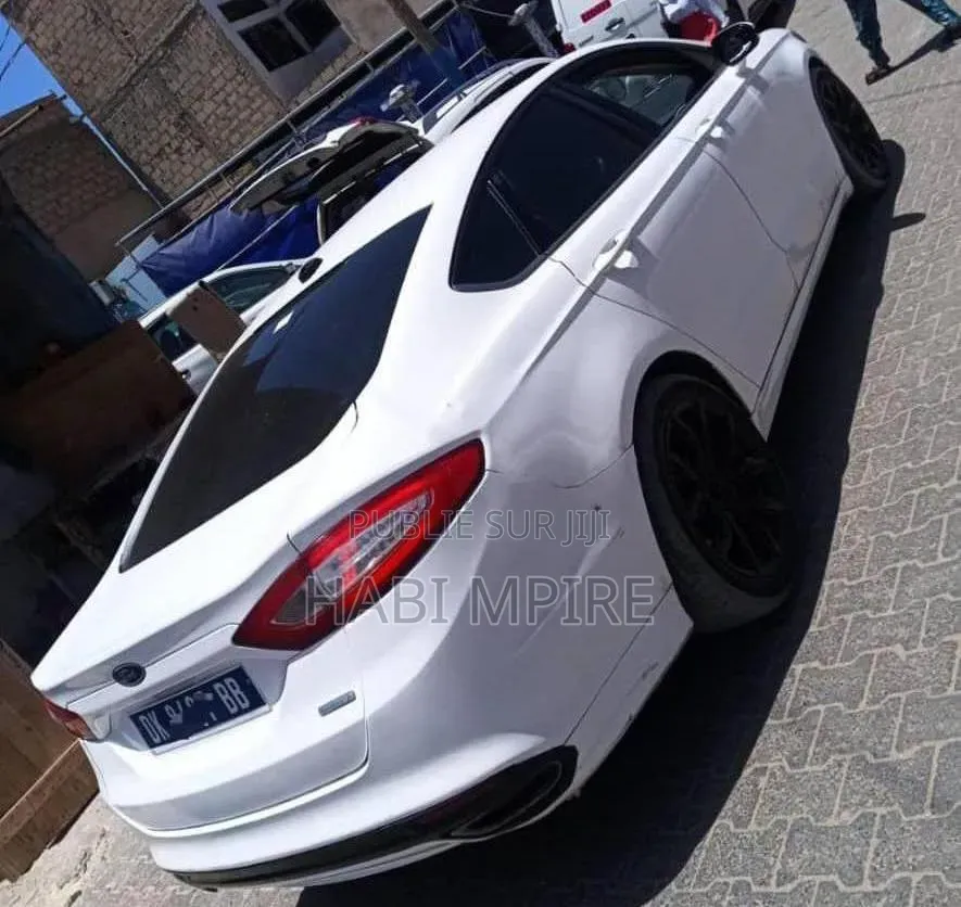 Ford Fusion 2013 Blanc