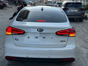 Kia K3 2017 Blanc