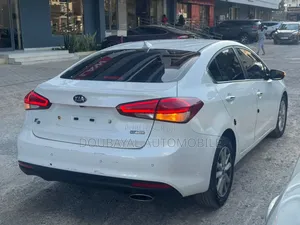 Kia K3 2017 Blanc