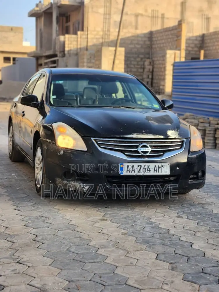 Nissan Altima 2012 Noir