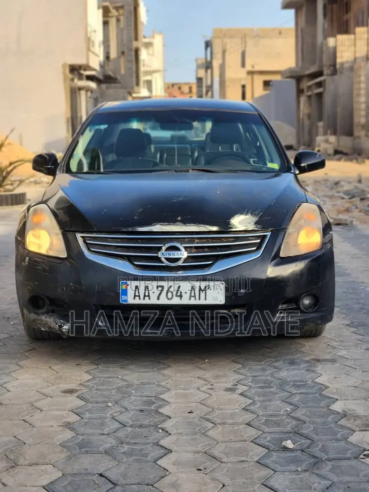 Nissan Altima 2012 Noir