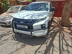Mitsubishi L400 2020 Blanc