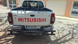 Mitsubishi L400 2020 Blanc