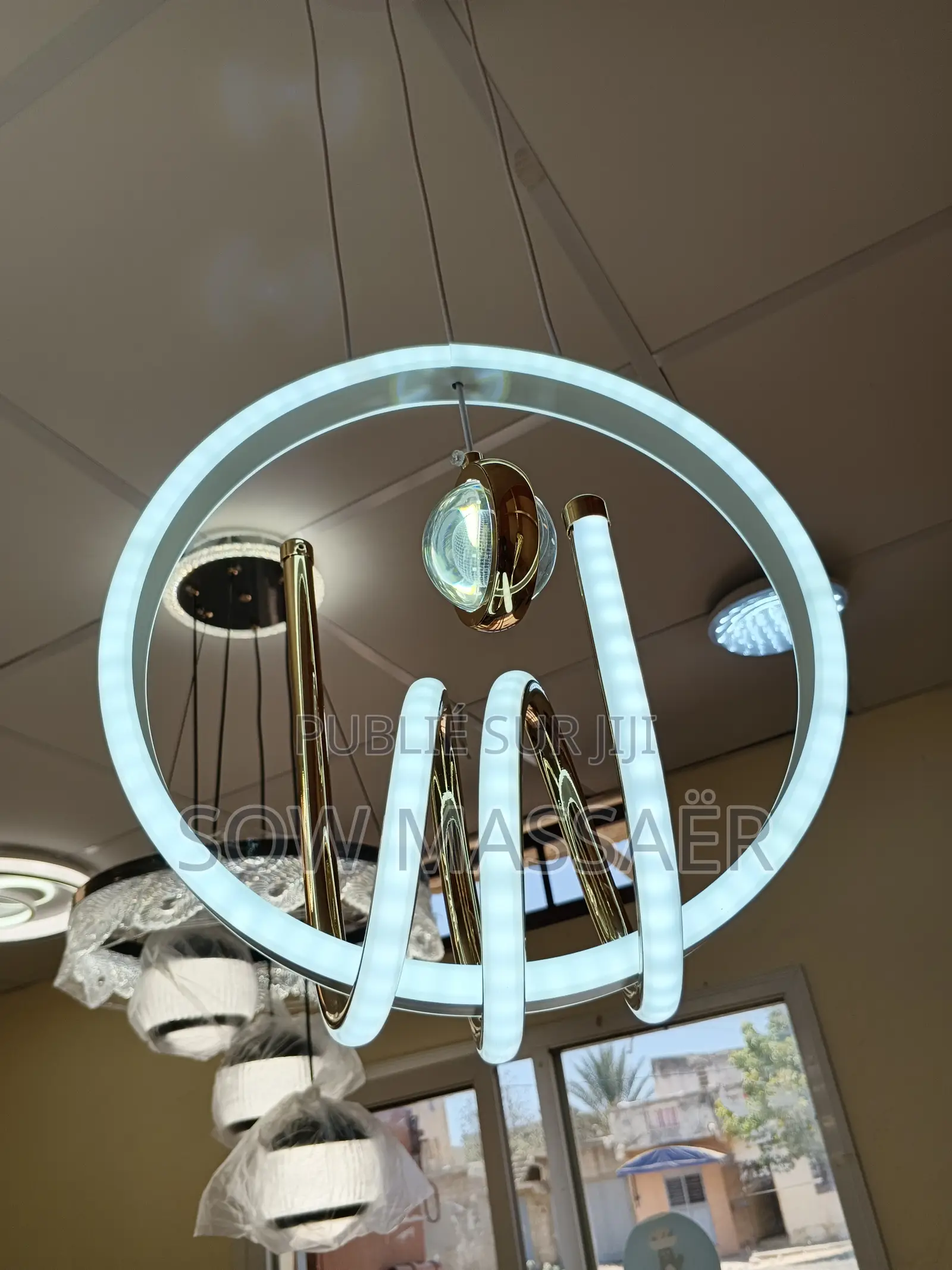 Lustre Modernes