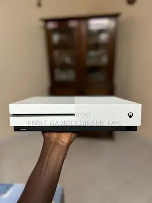 Tombola Xbox One S 500 Go + 5 Jeux + 1 Manette À Gagner