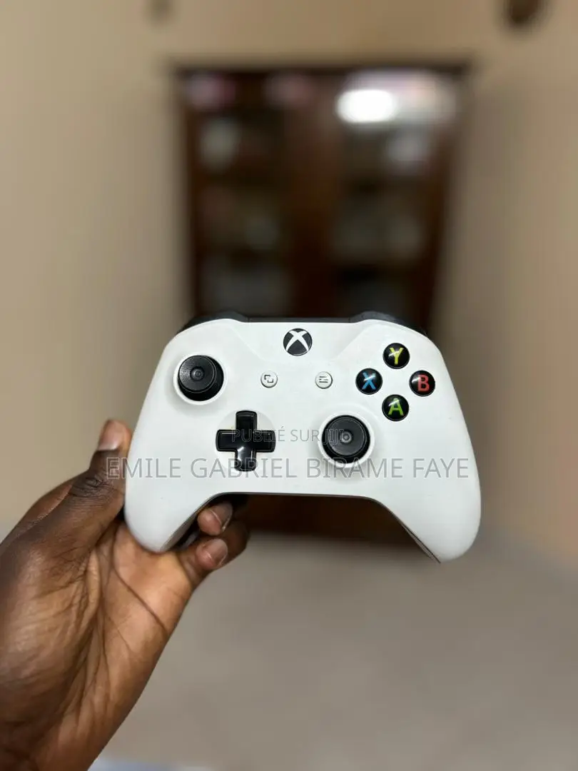 Tombola Xbox One S 500 Go + 5 Jeux + 1 Manette À Gagner
