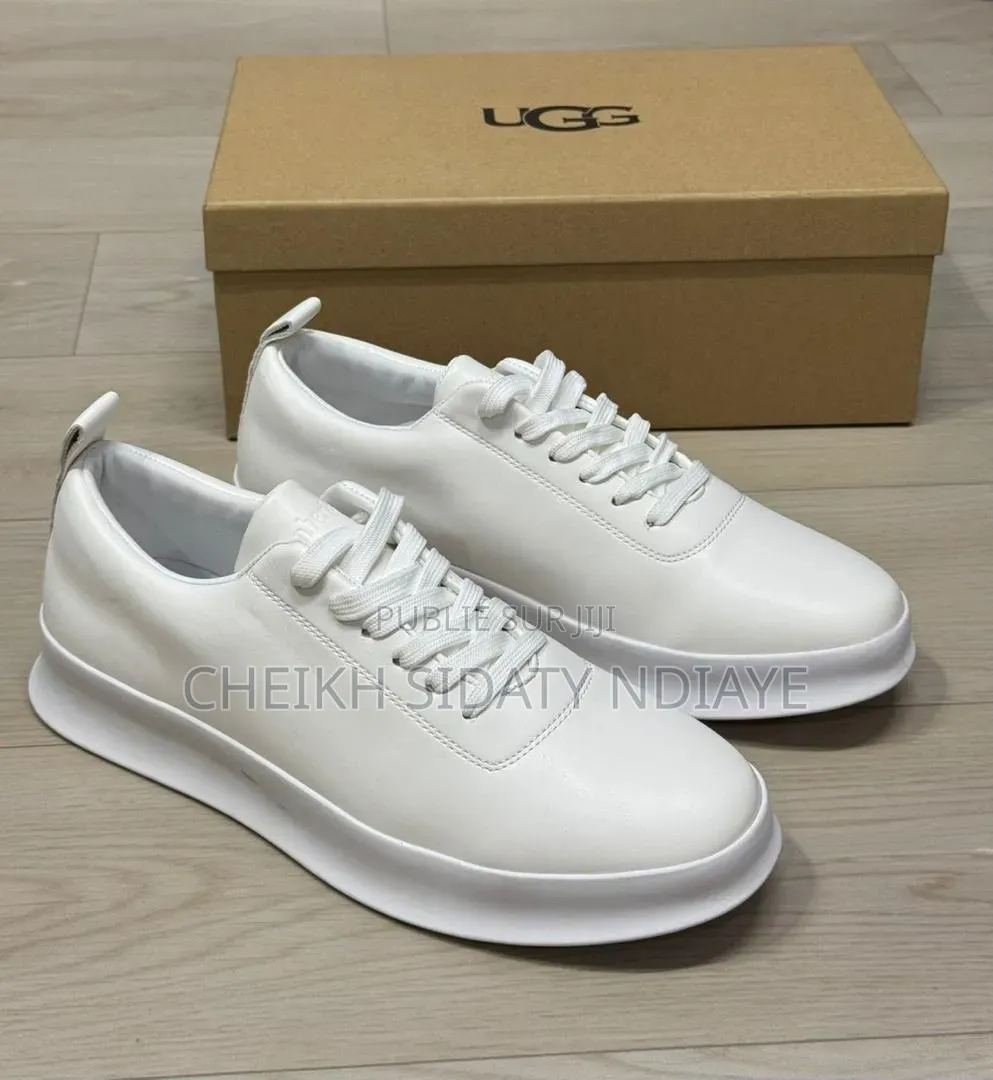 Deeschaussures De Classe Disponible Au