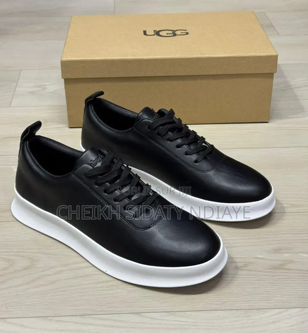 Deeschaussures De Classe Disponible Au