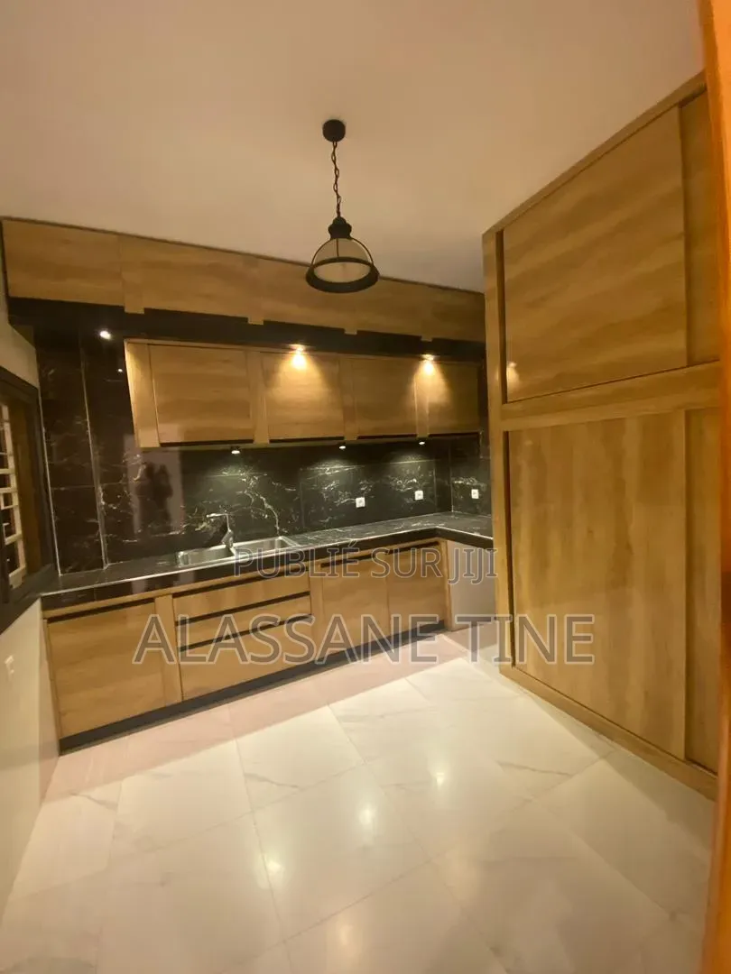 3chbre Appartement dans Bella, Mermoz Sacré-Cœur à Louer
