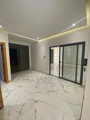 3chbre Appartement dans Bella, Mermoz Sacré-Cœur à Louer