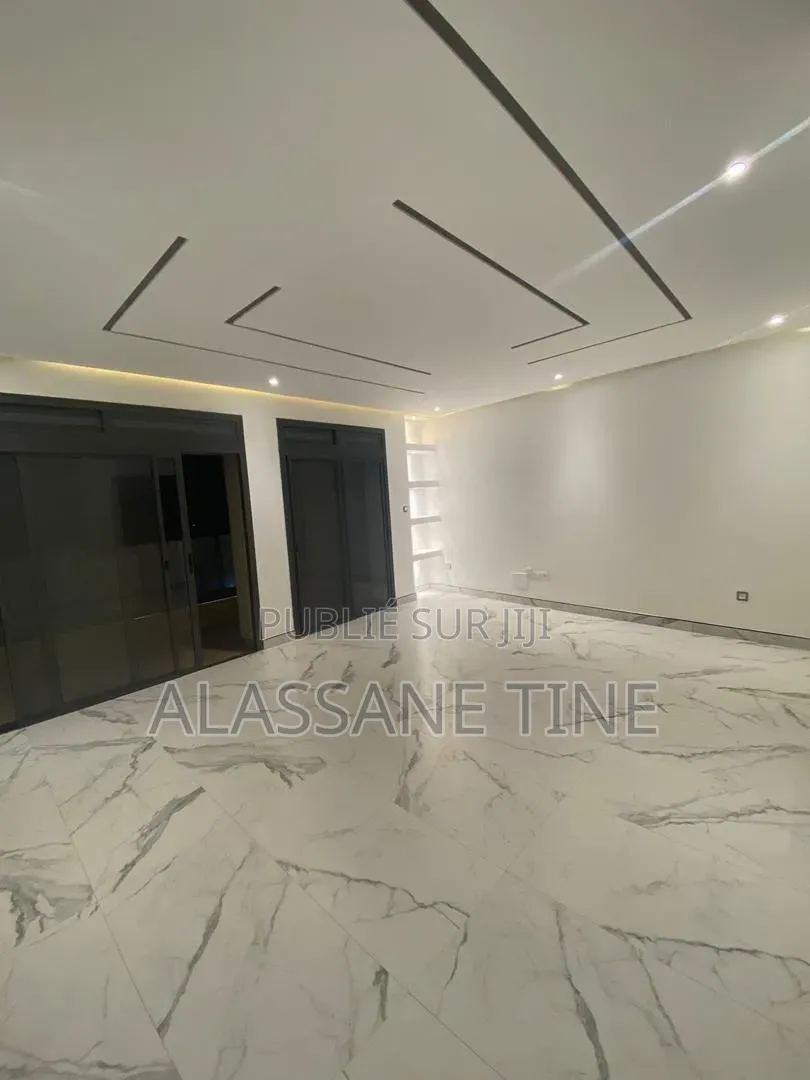 3chbre Appartement dans Bella, Mermoz Sacré-Cœur à Louer