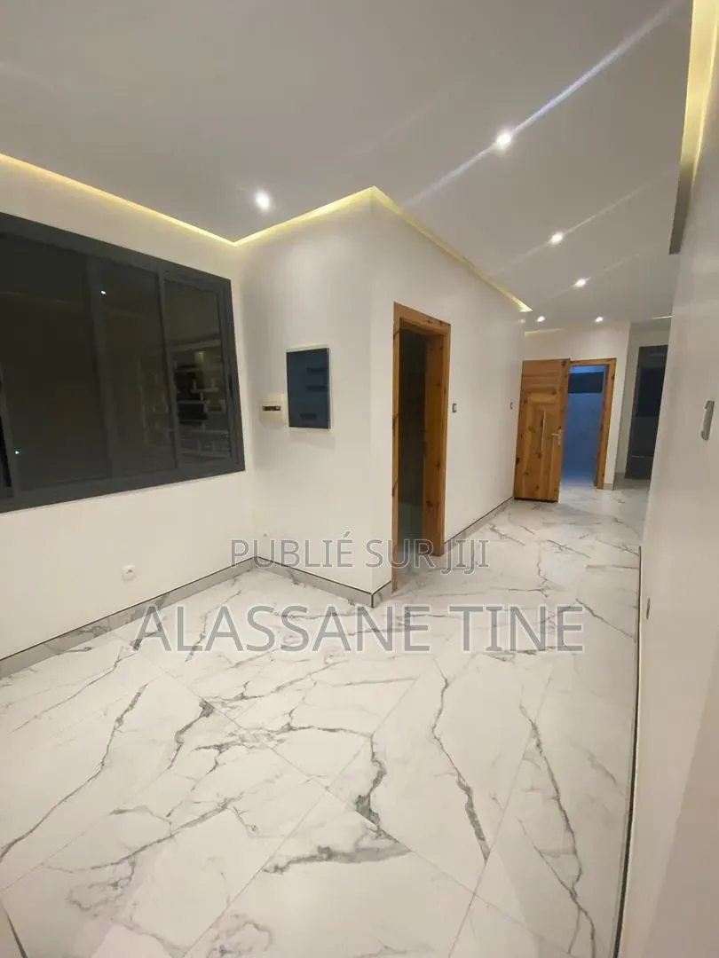 3chbre Appartement dans Bella, Mermoz Sacré-Cœur à Louer