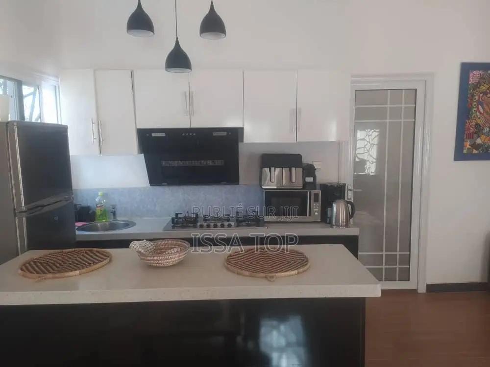 Meublé 3chbre Villa dans Villa 300 M², Sindia à Vendre