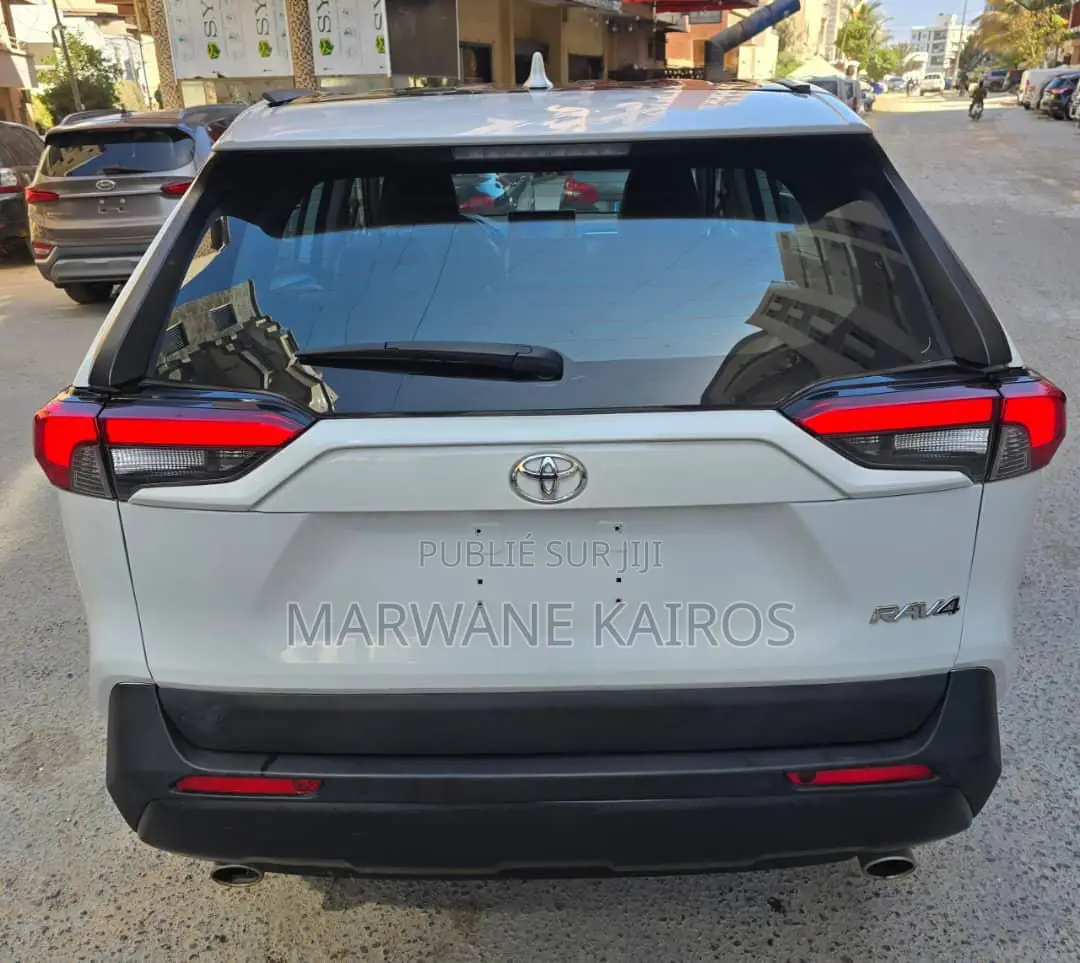 Toyota RAV4 2021 Blanc