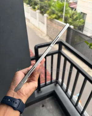 Nouveau Apple iPad Pro 12.9 (2021) 256 GB Autre