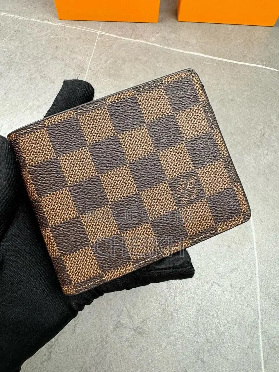 Porte Feuille Lv