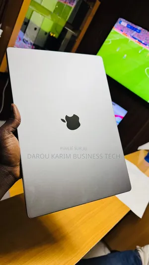 Nouveau Apple MacBook Pro 2021 M1 32GB Apple M1 Pro SSD 512GB