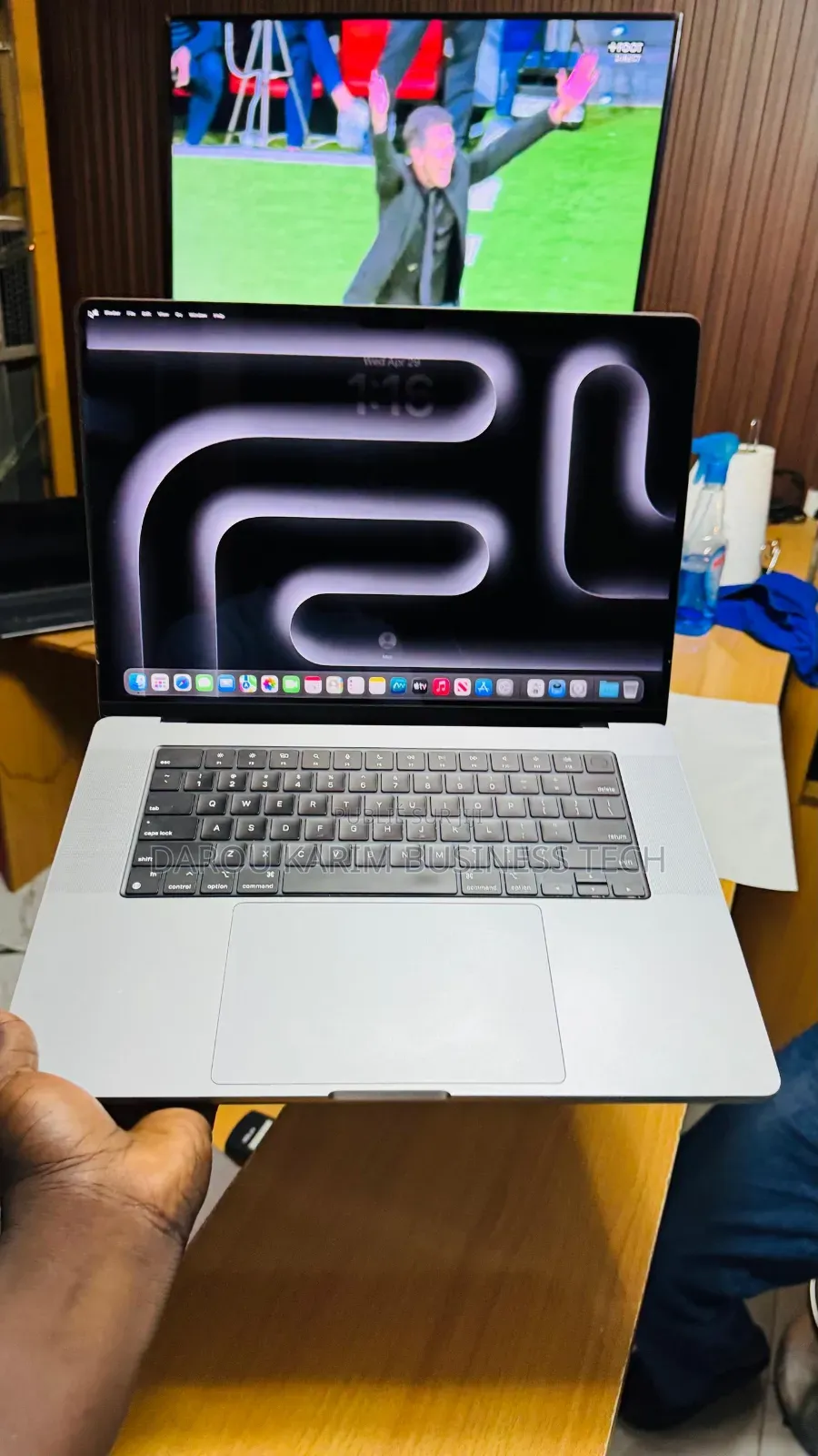 Nouveau Apple MacBook Pro 2021 M1 32GB Apple M1 Pro SSD 512GB