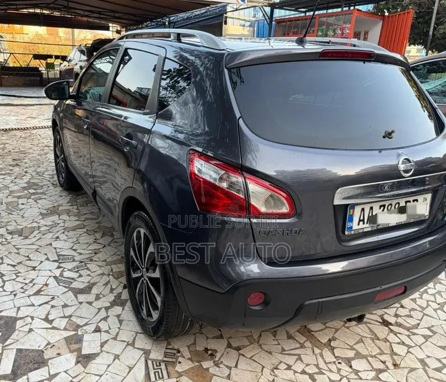 Nissan Qashqai 2012 Gris