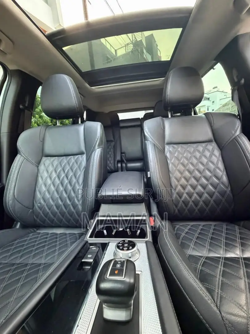Mitsubishi Outlander 2023 Gris