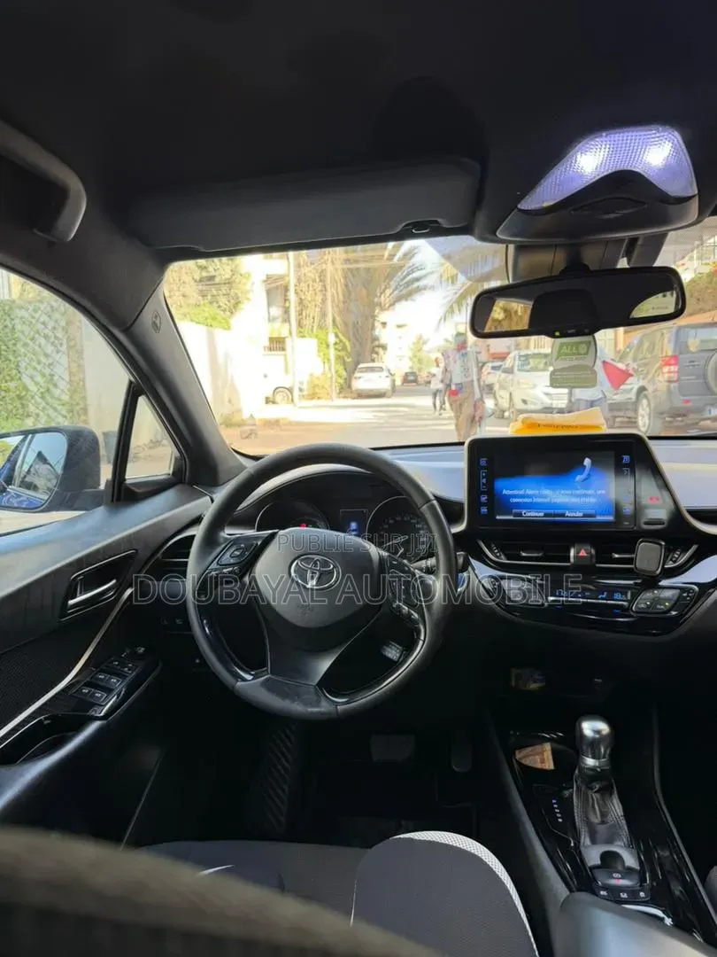 Toyota C-HR 2018 Autre