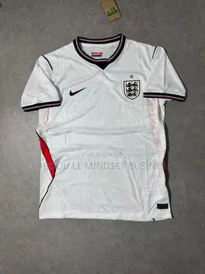 Maillots Angleterre CDM 26 Disponible