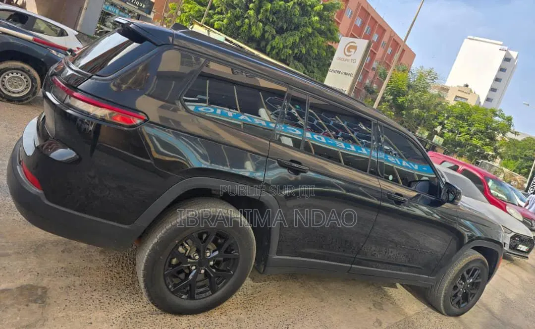 Nouveau Jeep Grand Cherokee 2024 Noir
