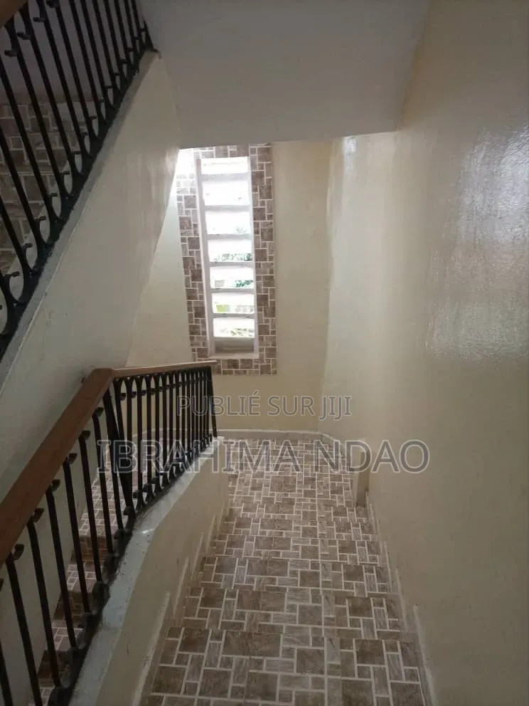 Meublé 8chbre Maison dans Ibou Imo, Thiaroye à Vendre