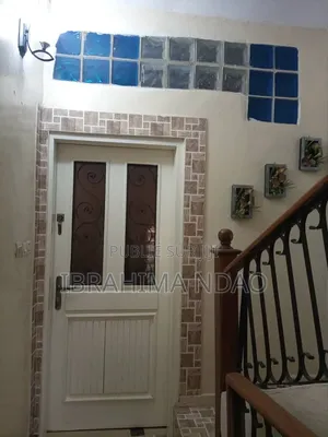 Meublé 8chbre Maison dans Ibou Imo, Thiaroye à Vendre