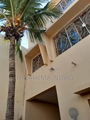 10chbre Maison dans Ibou Imo, Dakar Plateau à Vendre