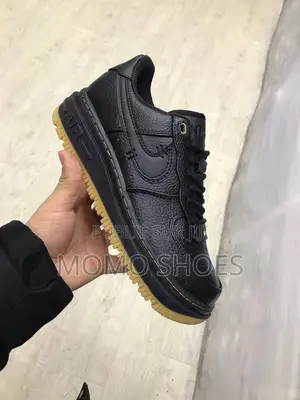 Nike Air Force 1 Luxe – Élégance Premium Confort Iconique