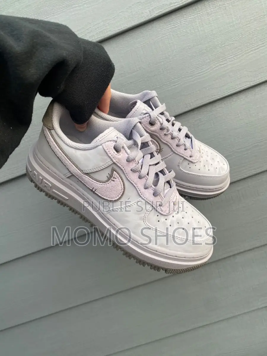 Nike Air Force 1 Luxe – Élégance Premium Confort Iconique