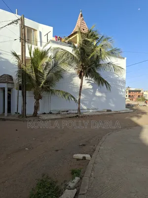 8chbre Maison dans Villa 634, Jehovah, Rufisque à Vendre