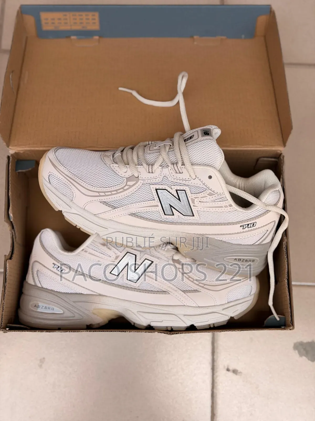 New Balance 740 White Unisex