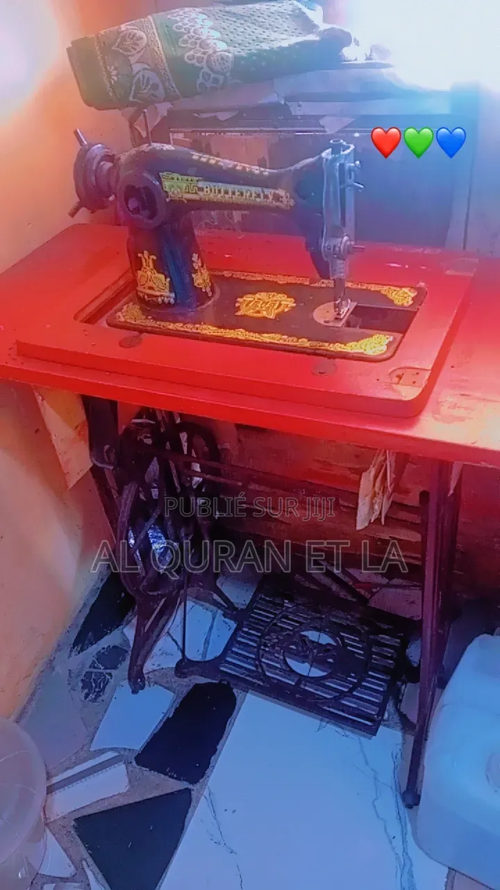 Machine a Coudre Pédale