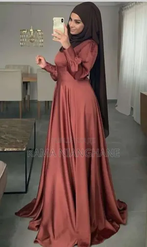 Vente D Abayas Et Robes Classe Pour Vos Événements