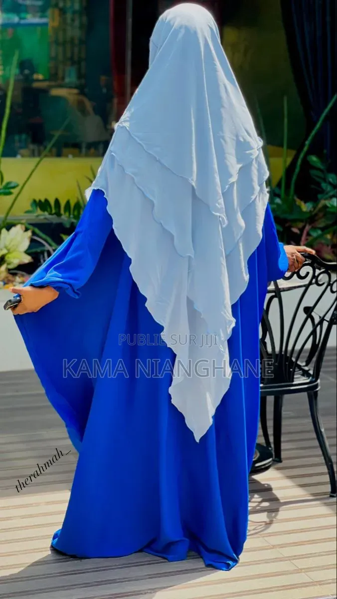 Vente D Abayas Et Robes Classe Pour Vos Événements