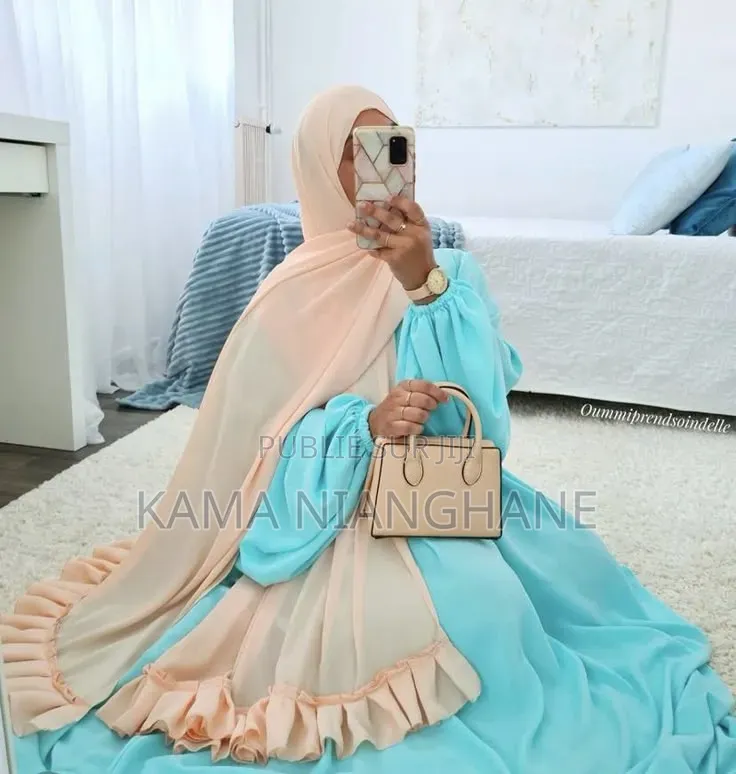 Vente D Abayas Et Robes Classe Pour Vos Événements