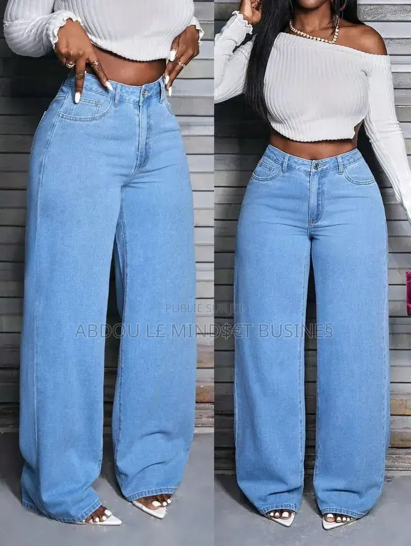 Jeans Bas Large Disponible