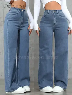 Jeans Bas Large Disponible