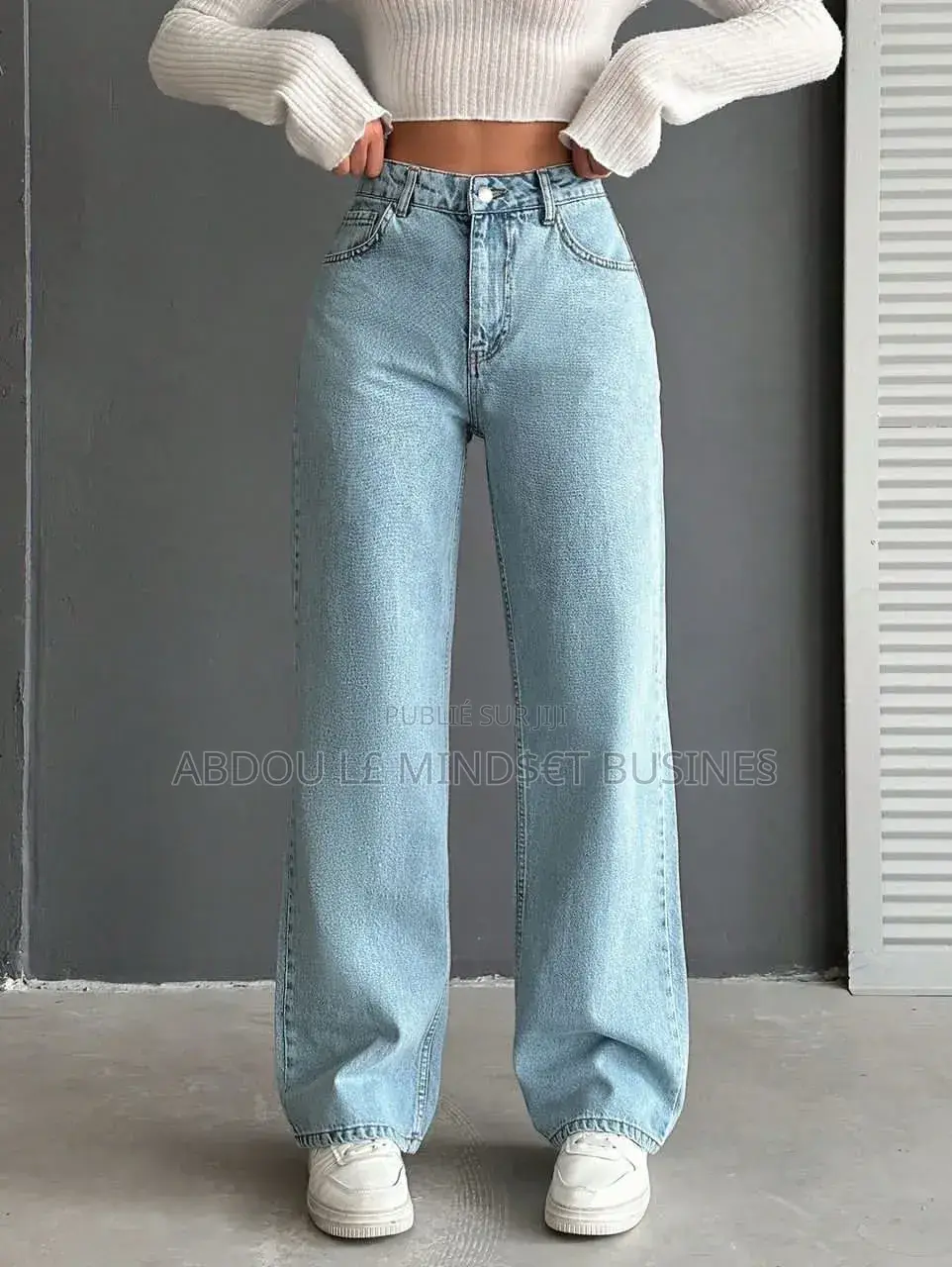 Jeans Bas Large Disponible