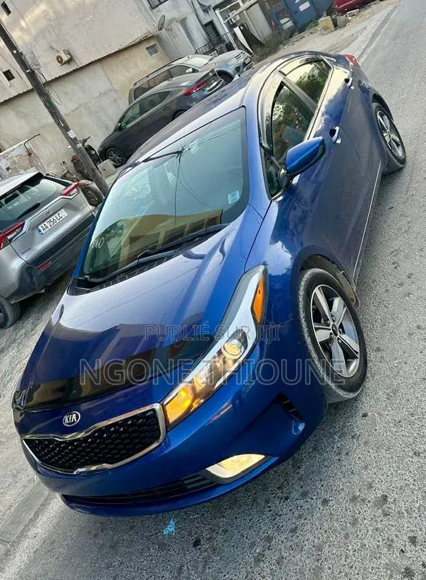 Kia Forte S Sedan 2018 Bleu