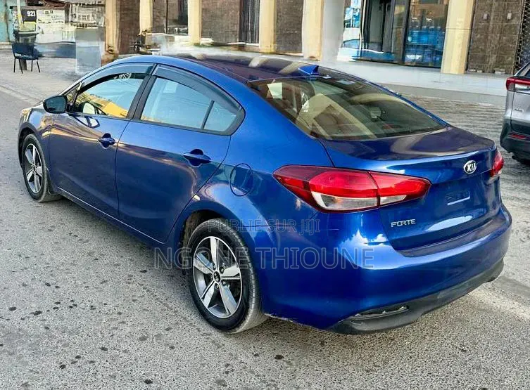 Kia Forte S Sedan 2018 Bleu