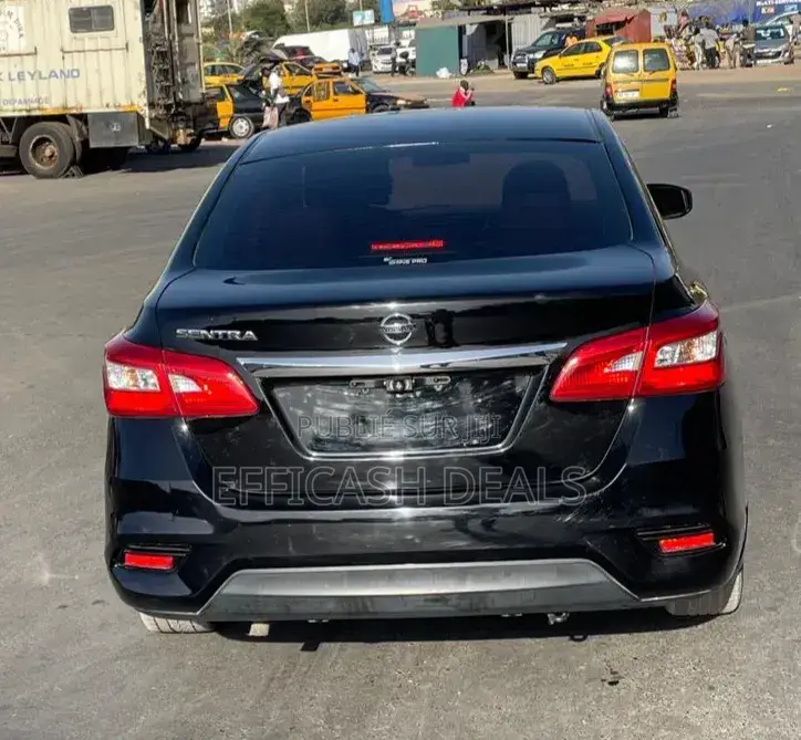 Nissan Sentra S 2016 Noir