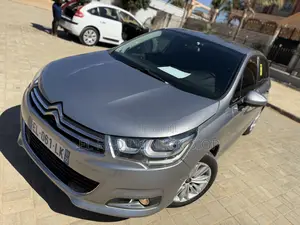 Citroen C4 2018 Gris