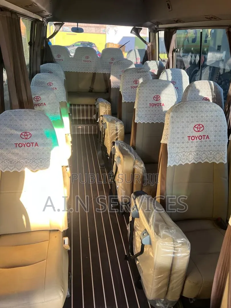 Toyota Sous-verre 2017 Gris