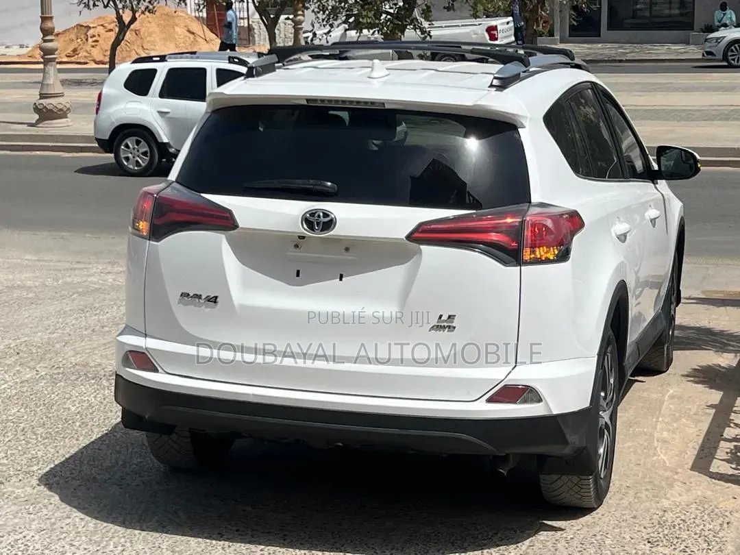 Toyota RAV4 2018 Blanc